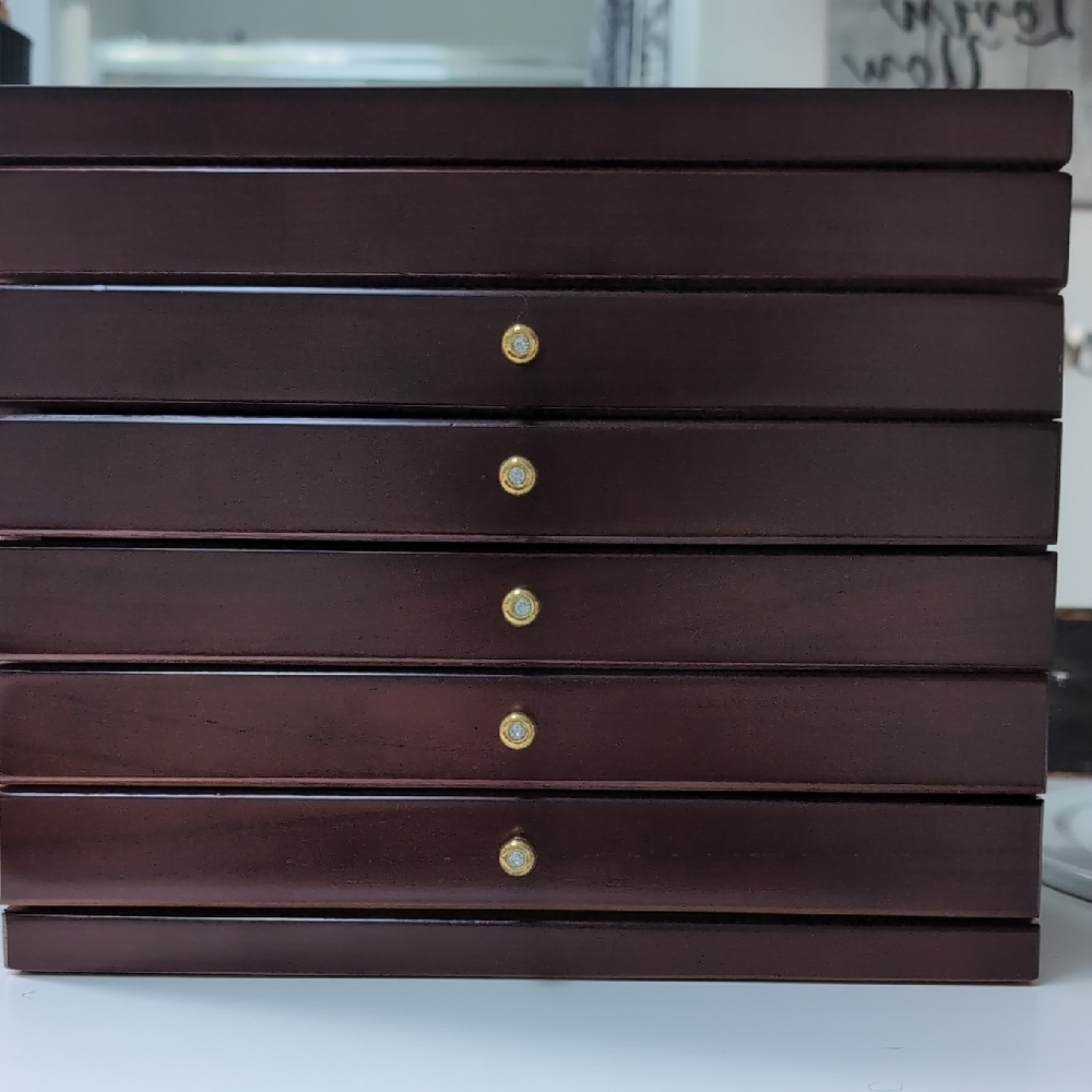 JTV Dark Brown Jewelry Organizer with Gold Accents - Brand New, Never Been Used